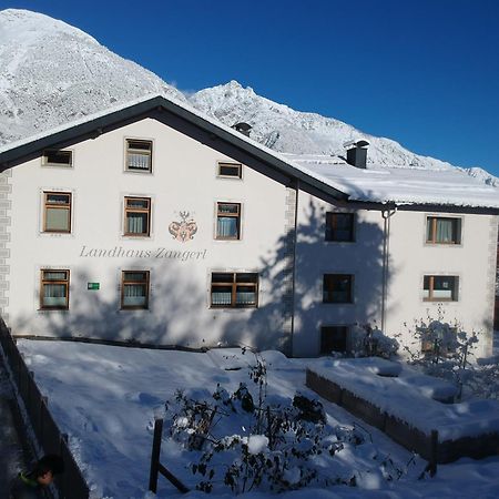 Landhaus Zangerl - Kobelerhof Landeck Exterior foto