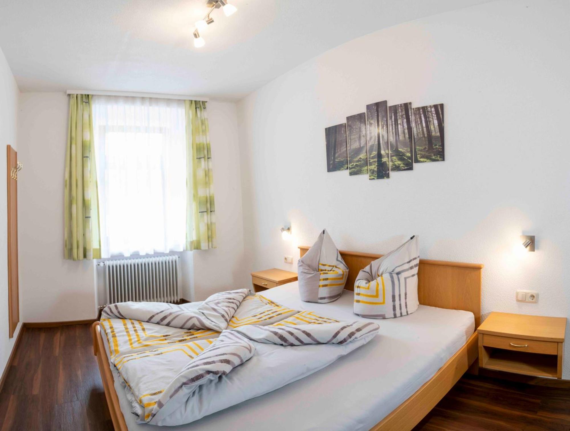 Landhaus Zangerl - Kobelerhof Landeck Habitación foto
